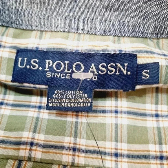 Men's Green Plaid Long-sleeved Button-down Shirt - Picture 3 of 8